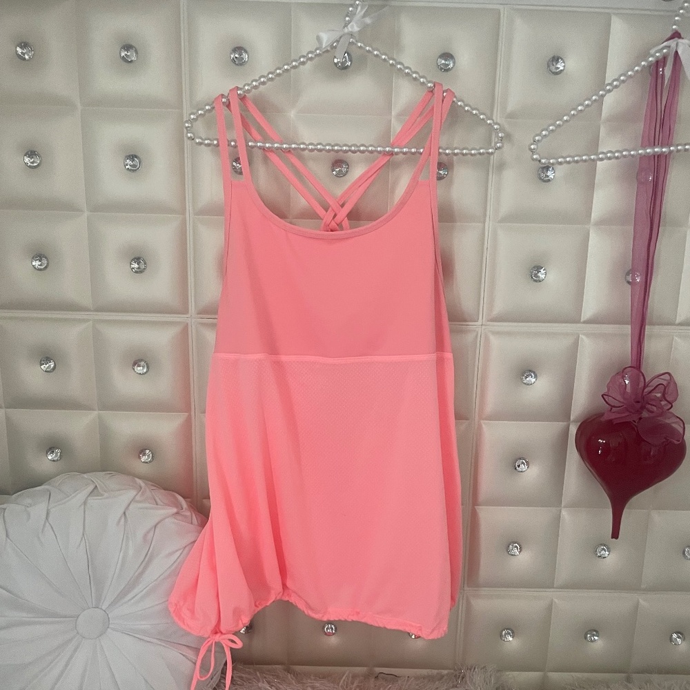 Champion tank with built in bra
